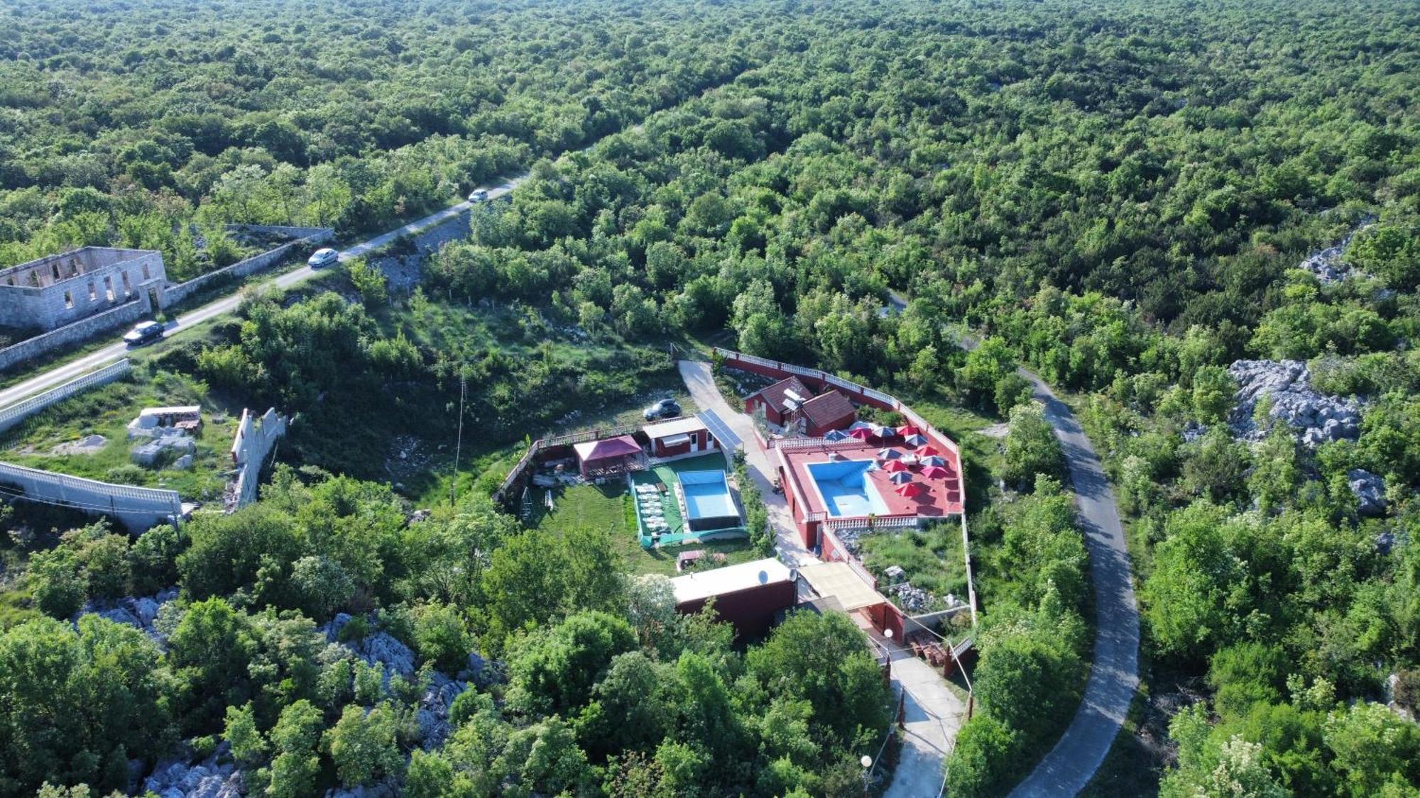 Red Apartman Trebinje Eksteriør bilde